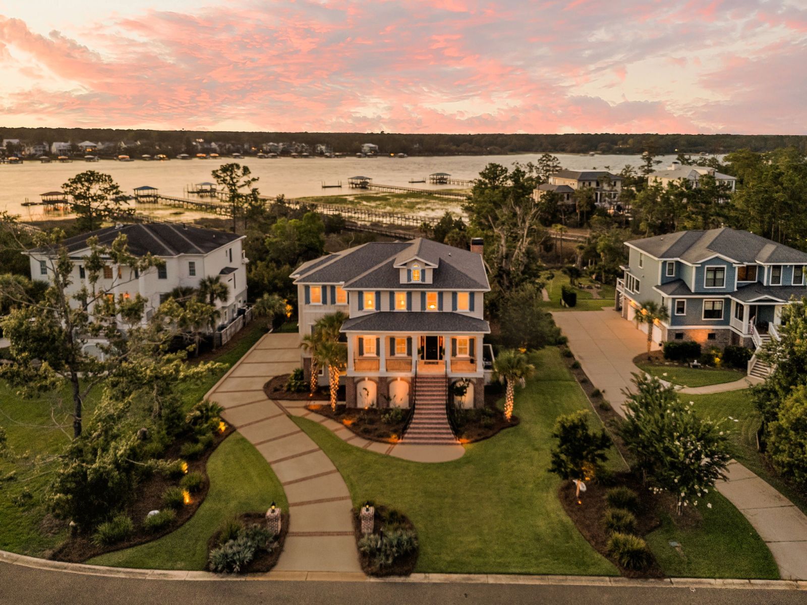 1716 BOWLINE DRIVE